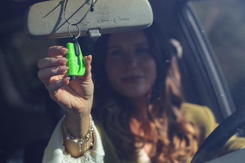 resqme The Original Emergency Keychain Car Escape Tool, 2-in-1 Seatbelt Cutter - Image 6